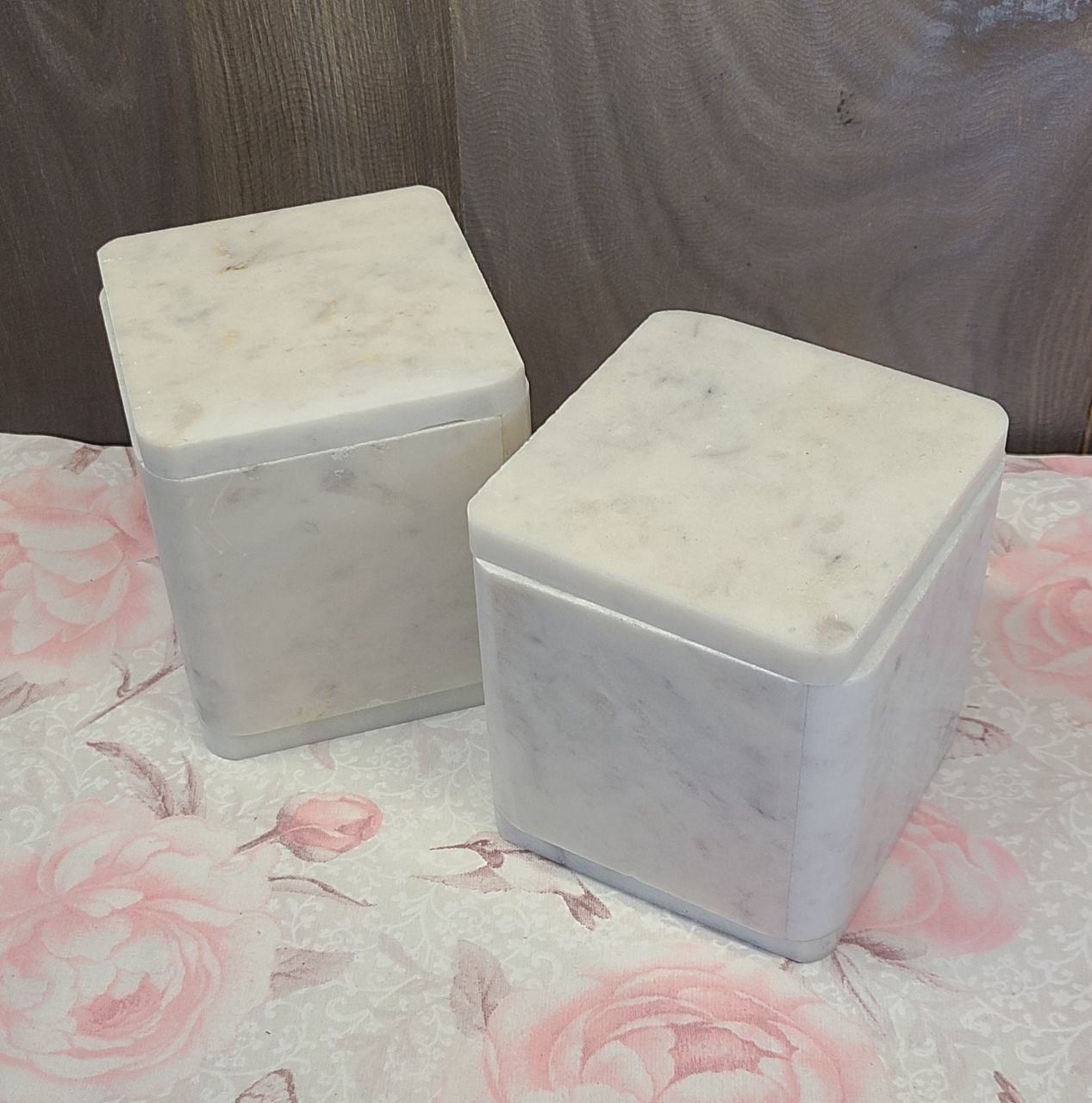 урна для праха из камня